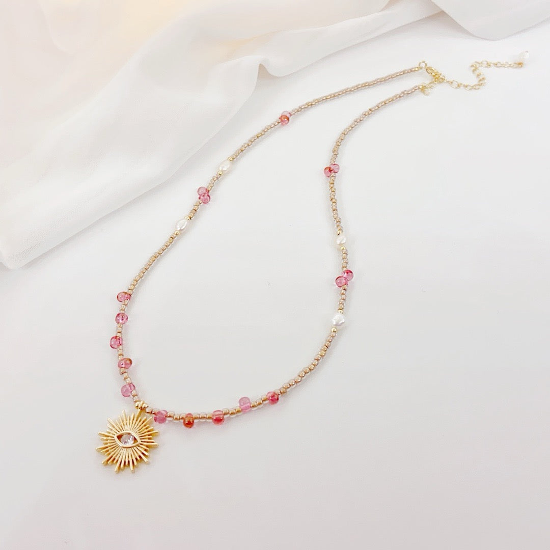 Resplandor Floral (Collar de Perlas Cultivadas)