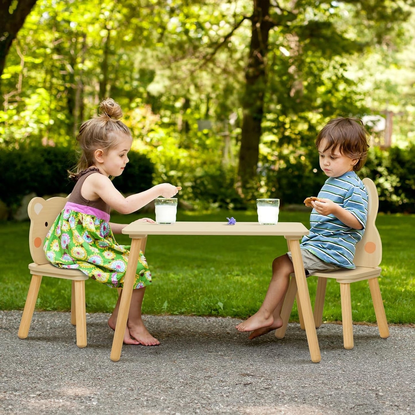 Juego de Mesa y Sillas Infantiles