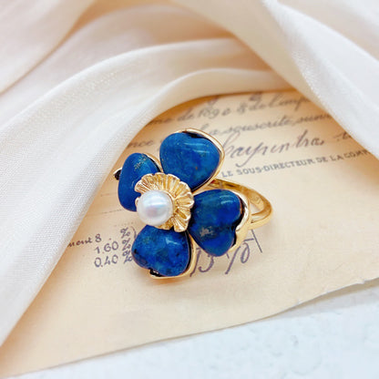 La Dama Azul  (Anillo de  Perlas Cultivadas y Lazurita)