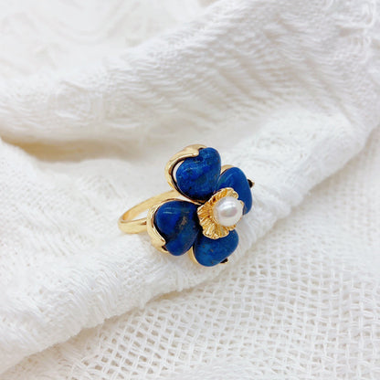 La Dama Azul  (Anillo de  Perlas Cultivadas y Lazurita)