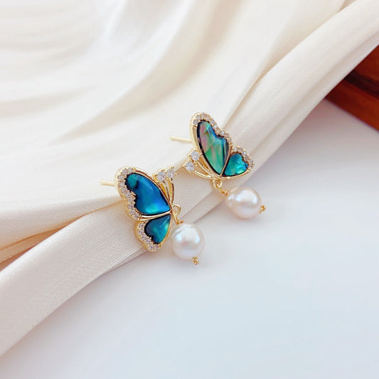 Mariposa Verde (Aretes de  Perlas Cultivadas y Concha)