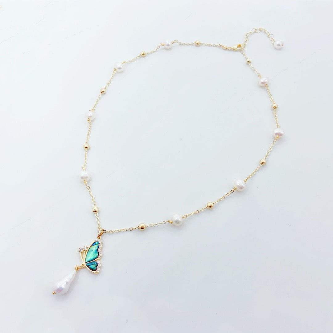 Maropisa Verde (Collar de  Perlas Cultivadas y Concha)