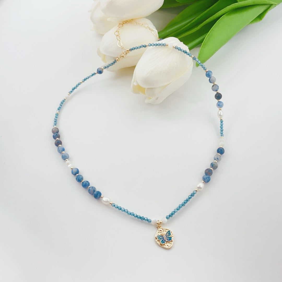 Recuerdos Azules (Collar de Perlas Cultivadas y Piedras Naturales)
